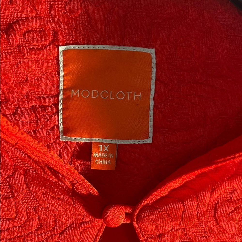 Modcloth Scarlet Keyhole Dress - Picture 2 of 11